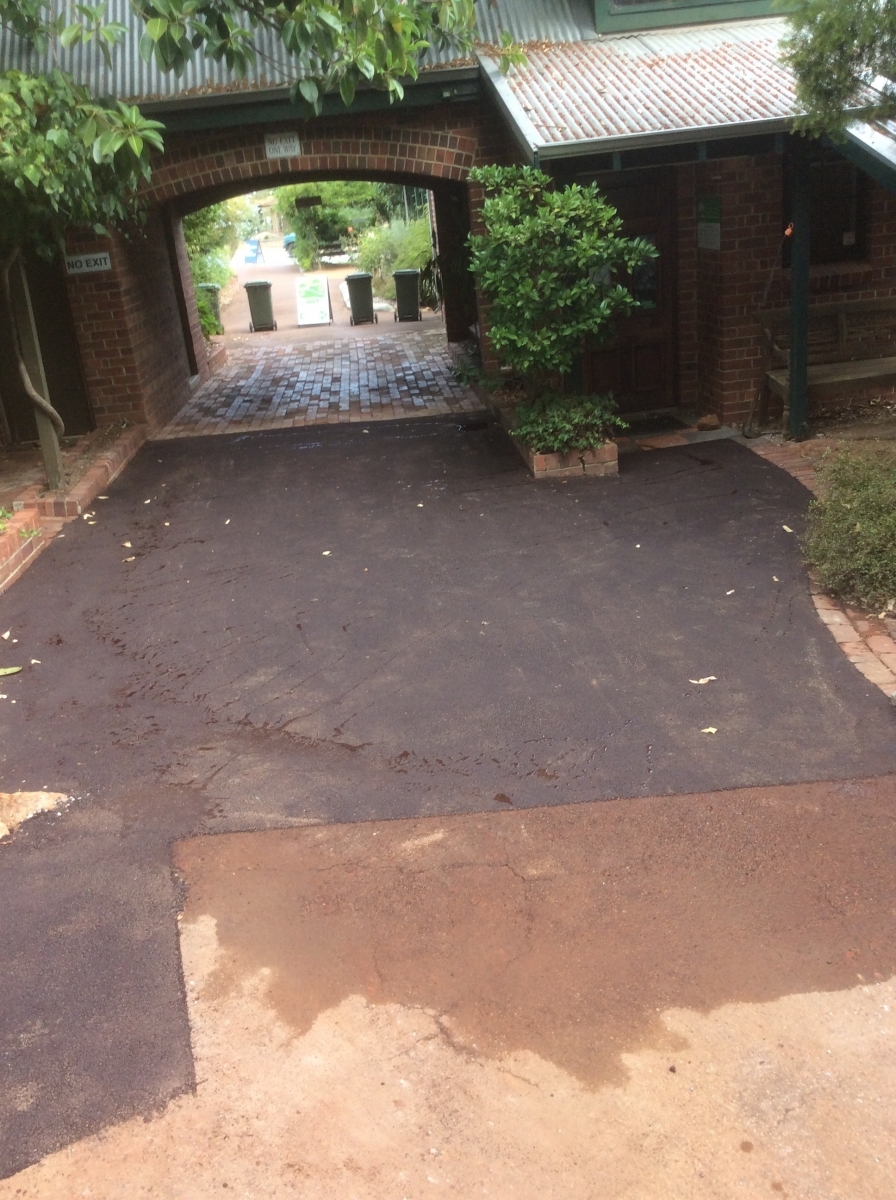 Residential Asphalt Repairs in Perth: Protecting Your Driveway and Asphalt Surfaces